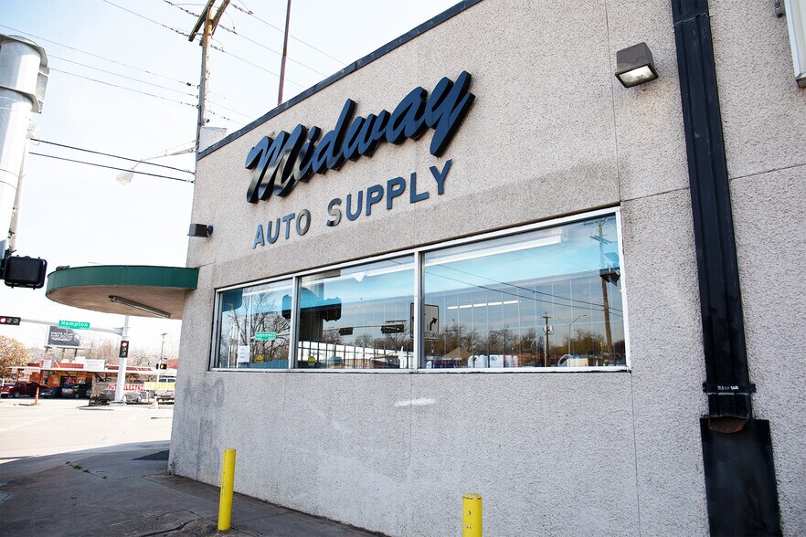 Midway Auto Supply storefront signage, Dallas TX